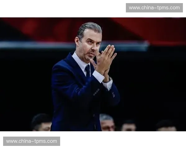 李弘权第三节扮演奇兵角色，高效表现撕裂北京队侧翼防守体系